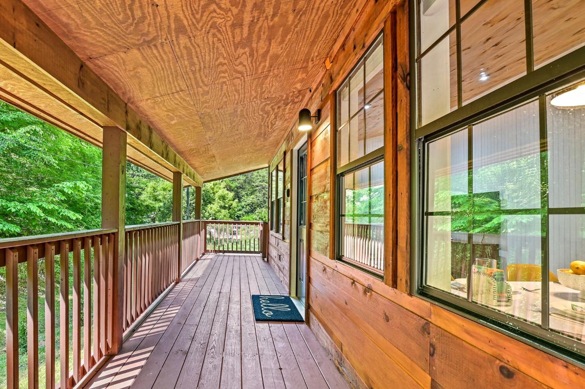 Smoky Mountains Hut Tub Cabin Dog Friendly Sevierville Dış mekan fotoğraf