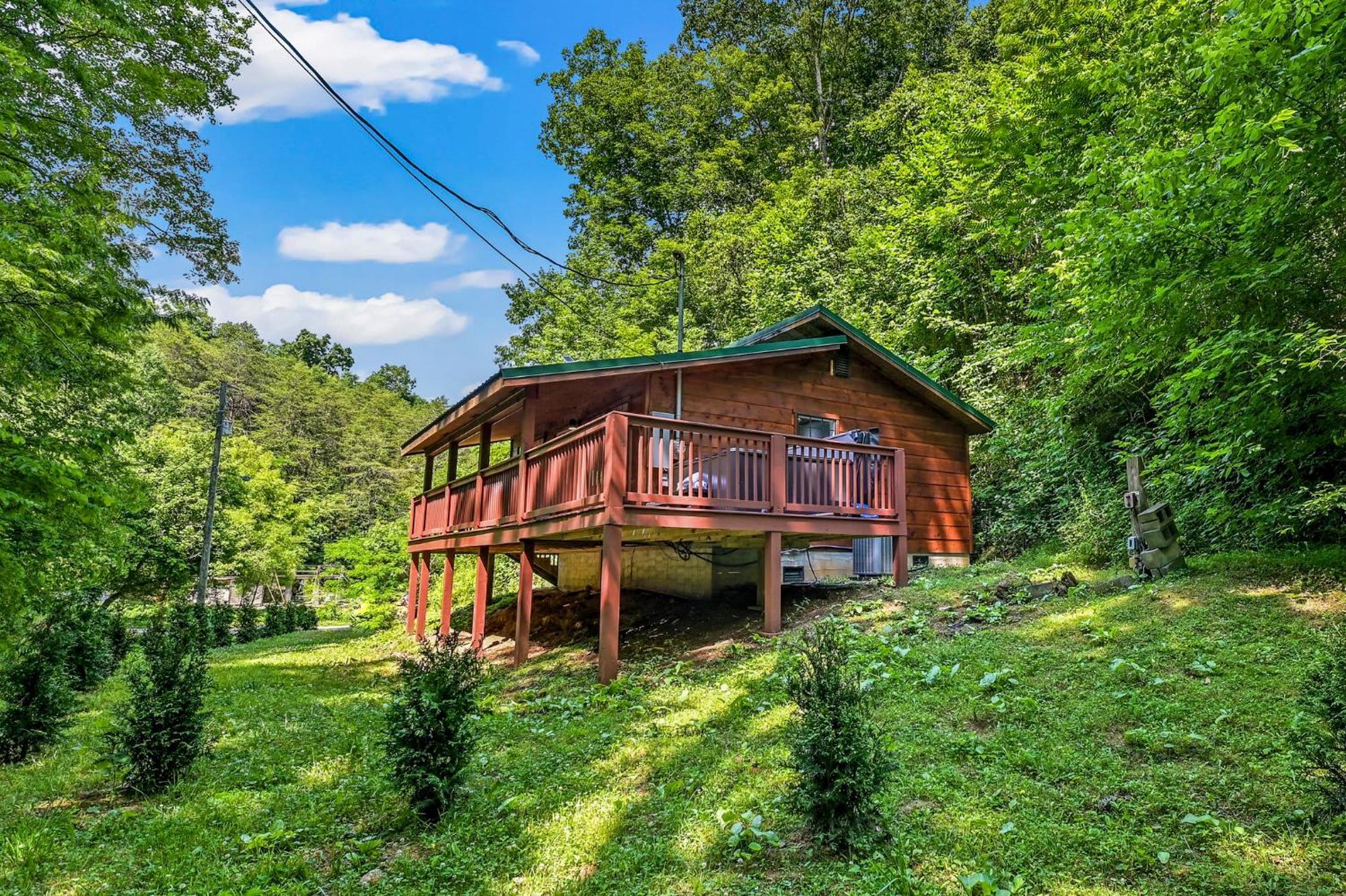 Smoky Mountains Hut Tub Cabin Dog Friendly Sevierville Dış mekan fotoğraf