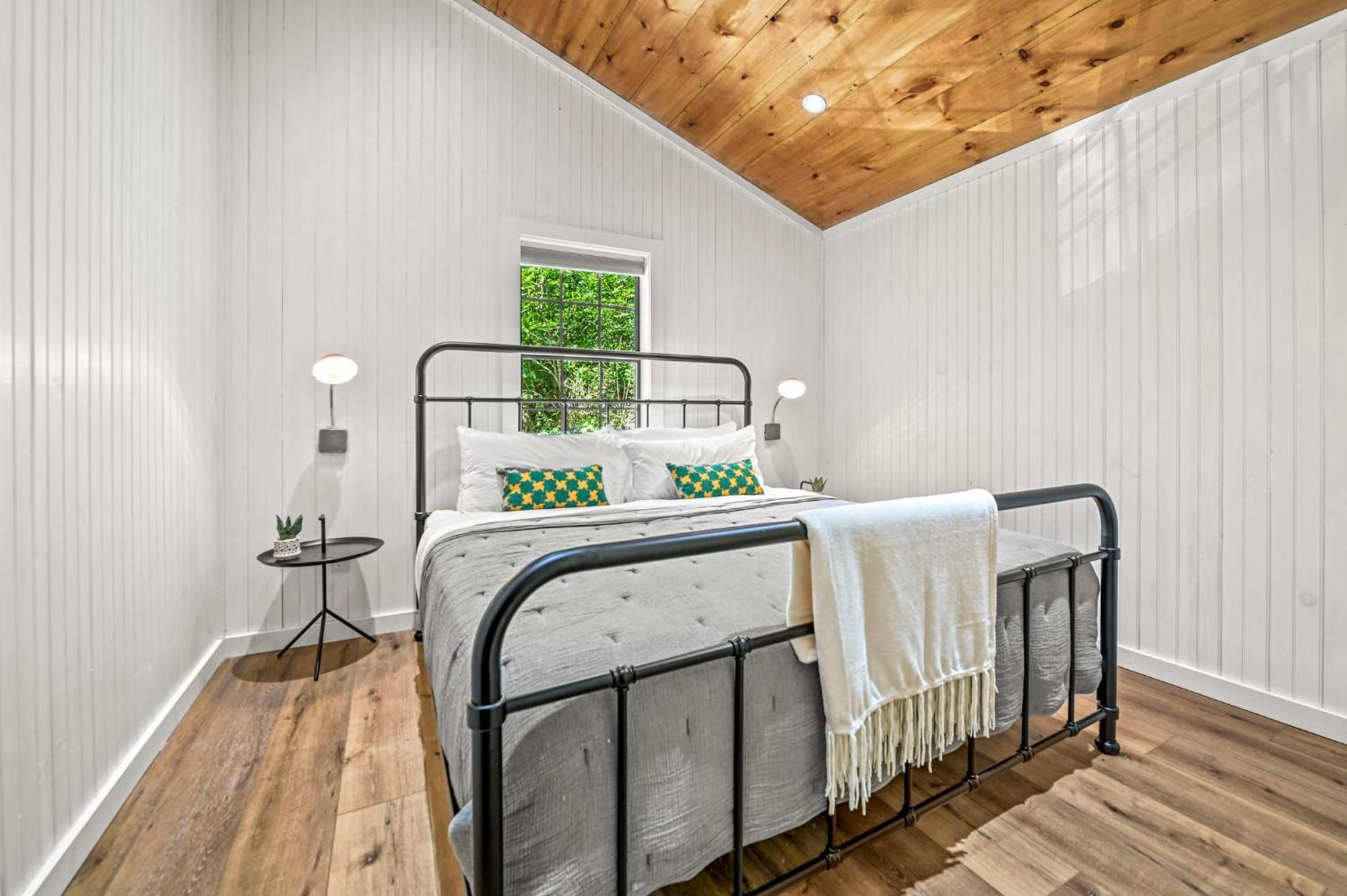 Smoky Mountains Hut Tub Cabin Dog Friendly Sevierville Dış mekan fotoğraf